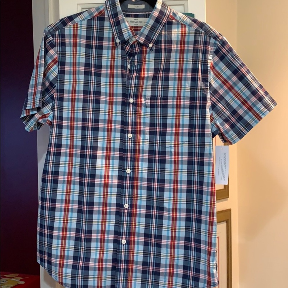 Men’s short-sleeve button down